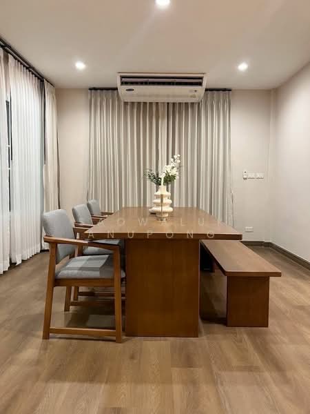 Ladawan Srinakarin, Samut Prakan, Srinakarin Road, Bang Kaeo, Bang Plee, Samut Prakan, 4 Bedrooms, 350 sqm, Single Detached House For Rent, by Saowaluk Anupong, 500147695 - DDproperty.com