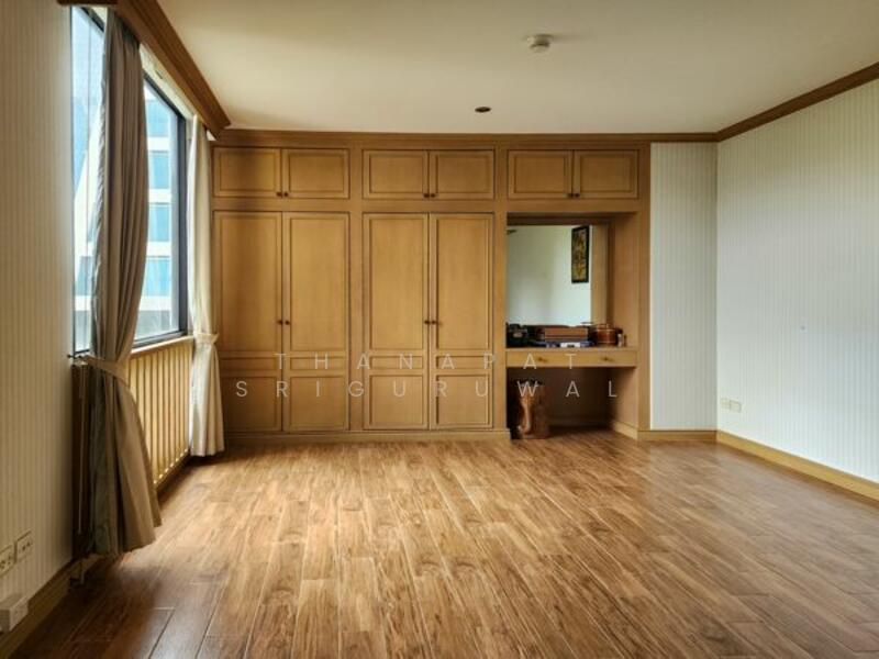 Somkid Gardens, Bangkok, Ploenchit, Lumphini, Pathum Wan, Bangkok, 3 Bedrooms, 211 sqm, Condo For Sale, by Thanapat Sriguruwal, 500147699 - DDproperty.com