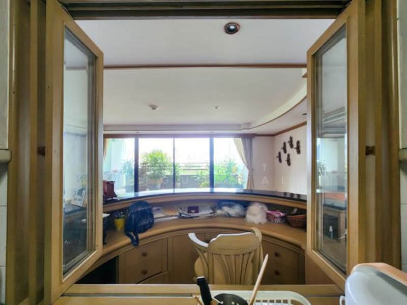 Somkid Gardens, Bangkok, Ploenchit, Lumphini, Pathum Wan, Bangkok, 3 Bedrooms, 211 sqm, Condo For Sale, by Thanapat Sriguruwal, 500147699 - DDproperty.com