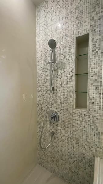 Domus 18, Bangkok, Soi Sukhumvit 18, Khlong Toei, Khlong Toei, Bangkok, 3 Bedrooms, 250 sqm, Condo For Rent, by Ratsarin Sirinipaspong, 500147707 - DDproperty.com