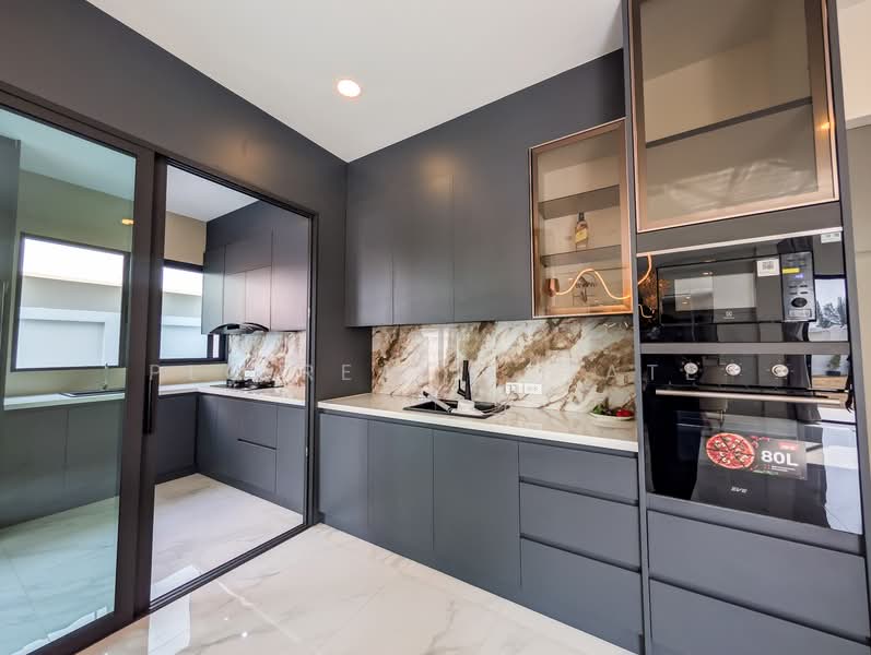 Luxury 5 bedroom Villa for Sale in East Pattaya, Chon Buri (Pattaya), Bang Lamung, Bang Lamung (Pattaya), Chon Buri (Pattaya), 5 Bedrooms, 418 sqm, Villa For Sale, by PLC Real Estate, 500147715 - DDproperty.com