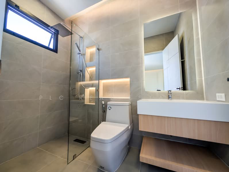 Luxury 5 bedroom Villa for Sale in East Pattaya, Chon Buri (Pattaya), Bang Lamung, Bang Lamung (Pattaya), Chon Buri (Pattaya), 5 Bedrooms, 418 sqm, Villa For Sale, by PLC Real Estate, 500147715 - DDproperty.com