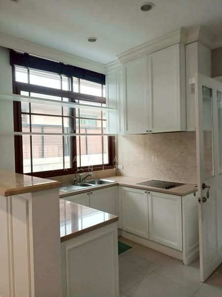 Baan Sansiri Sukhumvit 67, Bangkok, 32 Soi Sukhumvit 67, Phra Kanong Nua, Watthana, Bangkok, 3 Bedrooms, 600 sqm, Single Detached House For Rent, by Ratsarin Sirinipaspong, 500147759 - DDproperty.com