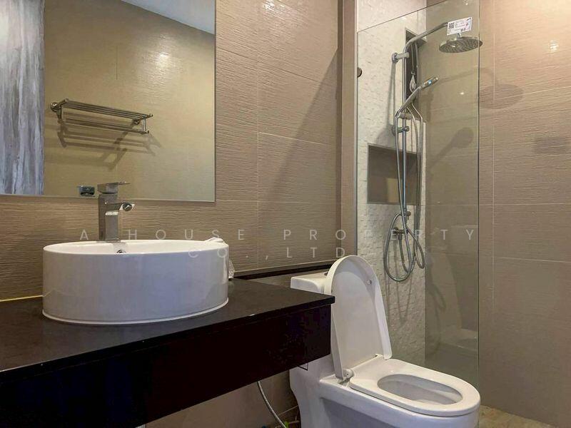 Luxury townhome for sale in South Pattaya, with integrated home office., Chon Buri (Pattaya), Nong Pru, Bang Lamung (Pattaya), Chon Buri (Pattaya), 5 Bedrooms, 468 sqm, Townhouse For Sale, by A House Property Co.,Ltd., 500147765 - DDproperty.com