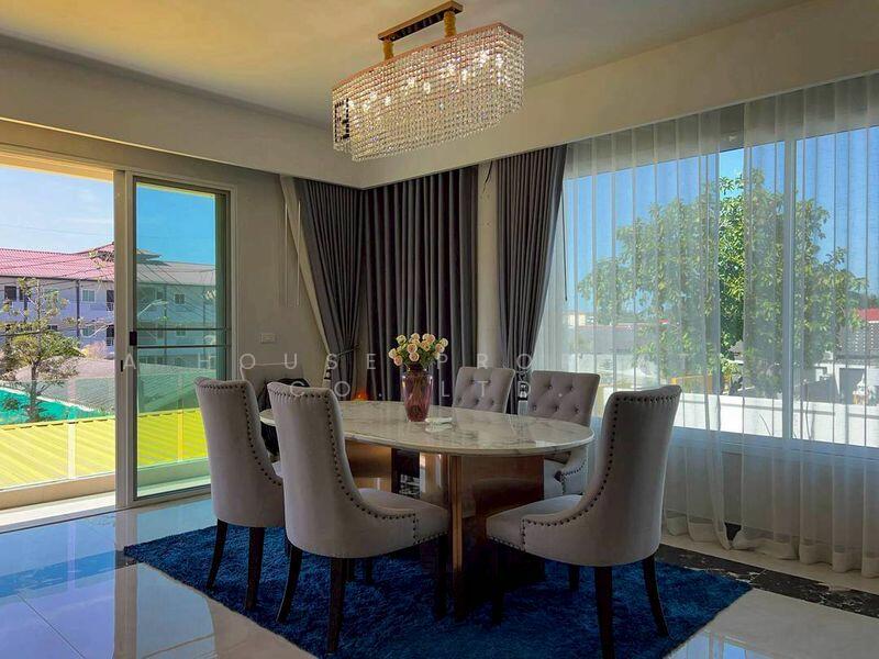 Luxury townhome for sale in South Pattaya, with integrated home office., Chon Buri (Pattaya), Nong Pru, Bang Lamung (Pattaya), Chon Buri (Pattaya), 5 Bedrooms, 468 sqm, Townhouse For Sale, by A House Property Co.,Ltd., 500147765 - DDproperty.com