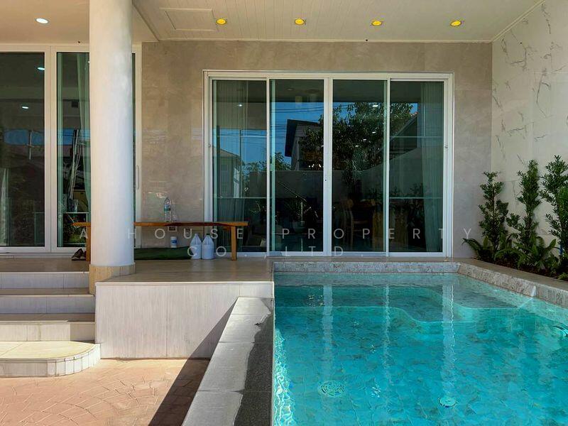 Luxury townhome for sale in South Pattaya, with integrated home office., Chon Buri (Pattaya), Nong Pru, Bang Lamung (Pattaya), Chon Buri (Pattaya), 5 Bedrooms, 468 sqm, Townhouse For Sale, by A House Property Co.,Ltd., 500147765 - DDproperty.com