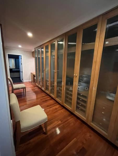 Oriental Towers, Bangkok, 25 Soi Ekkamai 12, Ekkamai Road, Khlong Tan Nua, Watthana, Bangkok, 3 Bedrooms, 315 sqm, Condo For Rent, by Nakarin  Sookpaiboon, 500147831 - DDproperty.com