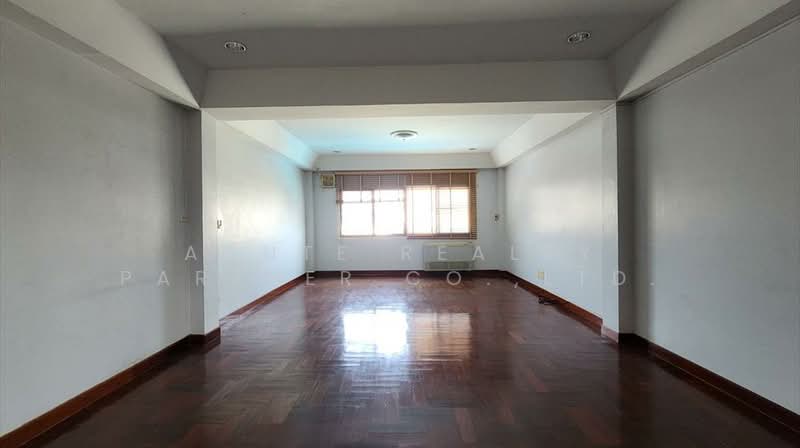 5-Storey Building for Rent – Spacious, Multi-Purpose Use, Soi Phueng Mi 30, Bangkok, Bang Chak, Phra Khanong, Bangkok, , 1,000 sqm, Shophouse For Rent, by Acute Realty Partner Co.,Ltd., 500147841 - DDproperty.com