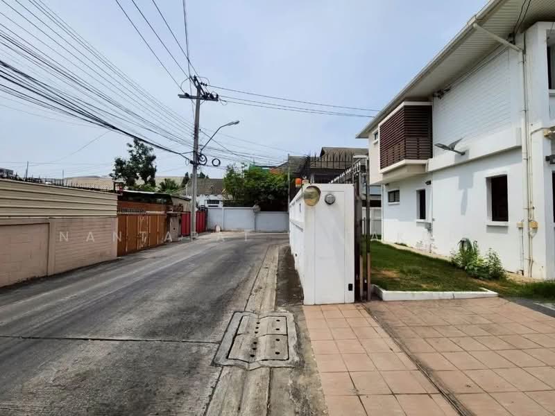 บ้านเดี่ยวต้นซอยเสนานิคม, Bangkok, เสนานิคม1, Chan Kasem, Chatuchak, Bangkok, 3 Bedrooms, 200 sqm, Single Detached House For Sale, by Nantapat Warakdee, 500147859 - DDproperty.com