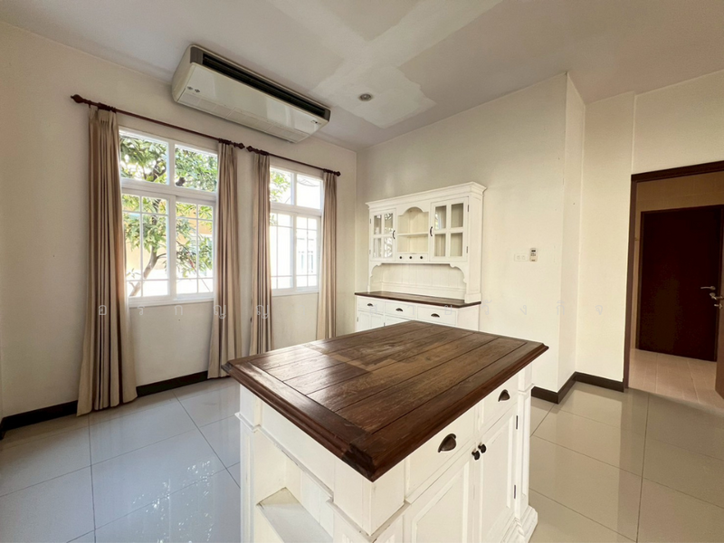 For Sale: House in The Athena Koolpunt Ville Project 14 –Beautiful Home, Like New, Ready to Move In., Chiang Mai, Pa Daet, Muang Chiang Mai, Chiang Mai, 4 Bedrooms, 330 sqm, Single Detached House For Sale, by อรกัญญา สายวังกิจ, 500147906 - DDproperty.com