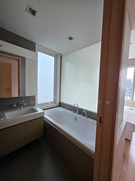 Siri At Sukhumvit, Bangkok, 902 Sukhumvit Road, Phra Kanong, Khlong Toei, Bangkok, 2 Bedrooms, 75 sqm, Condo For Rent, by Nakarin  Sookpaiboon, 500147920 - DDproperty.com