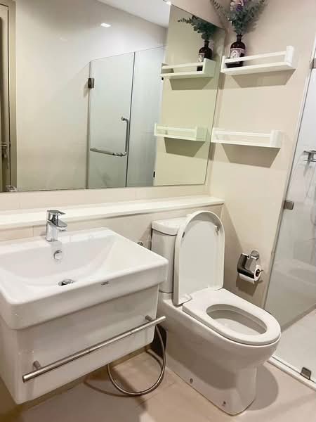 Life Ladprao, Bangkok, 992 Ladprao Road, Jom Phon, Chatuchak, Bangkok, 2 Bedrooms, 50 sqm, Condo For Rent, by Samerjai Lertnapakriengkai, 500147960 - DDproperty.com