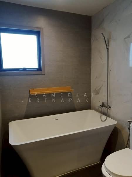 Lily House Mansion, Bangkok, 209 Soi Sukhumvit 31, Khlong Tan Nua, Watthana, Bangkok, 3 Bedrooms, 315 sqm, Condo For Rent, by Samerjai Lertnapakriengkai, 500147979 - DDproperty.com