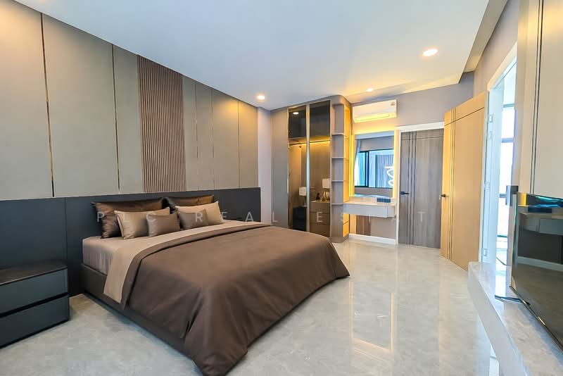 Luxury 5 bedroom Pool Villa for Sale in East Pattaya, Chon Buri (Pattaya), Bang Lamung, Bang Lamung (Pattaya), Chon Buri (Pattaya), 5 Bedrooms, 418 sqm, Villa For Sale, by PLC Real Estate, 500147982 - DDproperty.com