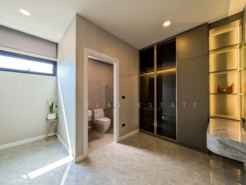 Luxury 5 bedroom Pool Villa for Sale in East Pattaya, Chon Buri (Pattaya), Bang Lamung, Bang Lamung (Pattaya), Chon Buri (Pattaya), 5 Bedrooms, 418 sqm, Villa For Sale, by PLC Real Estate, 500147982 - DDproperty.com