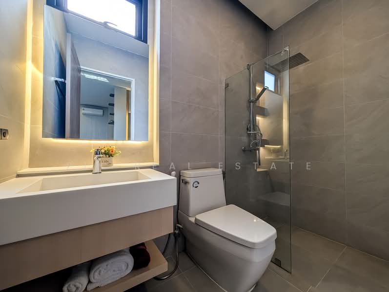 ขายวิลล่าหรู 5 ห้องนอนพร้อมสระว่ายน้ำ ในพัทยาตะวันออก, ชลบุรี, บางละมุง, บางละมุง, ชลบุรี, 418 ตร.ม., วิลล่า ขาย, โดย PLC Real Estate, 500147982 - DDproperty.com