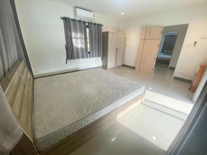 บ้านใจกลางเมือง ให้เช่า – ใกล้ 89 พลาซ่า เพียง 5 นาที ค่าเช่า 24,000 บาท / เดือน รหัสทรัพย์ : No.15H, เชียงใหม่, หนองหอย, เมืองเชียงใหม่, เชียงใหม่, 200 ตร.ม., บ้านเดี่ยว ให้เช่า, โดย Rutchaporn Tunsiri, 500147999 - DDproperty.com