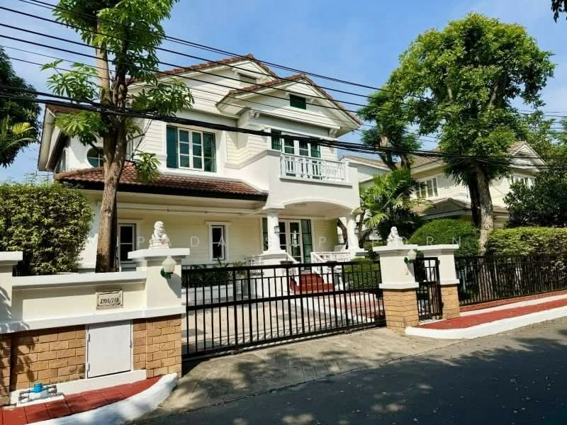 Nantawan Sukhumvit 77, Bangkok, Sukhumvit 77 (On Nut 44), Bang Chak, Phra Khanong, Bangkok, 4 Bedrooms, 250 sqm, Single Detached House For Rent, by Vipada Supaporn, 500148067 - DDproperty.com