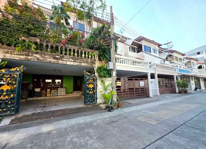 Sri Krung Village Rama 3, Bangkok, Chong Nonsi, Yan Nawa, Bangkok, 4 Bedrooms, 200 sqm, Townhouse For Sale, by Lalida Phiangsungnoen, 500148093 - DDproperty.com