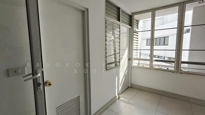 Kallista Mansion, Bangkok, 64 Soi Sukhumvit 11, Khlongtoei Nua, Watthana, Bangkok, 3 Bedrooms, 315 sqm, Condo For Rent, by BANGKOK PROPERTY AGENTS, 500148096 - DDproperty.com