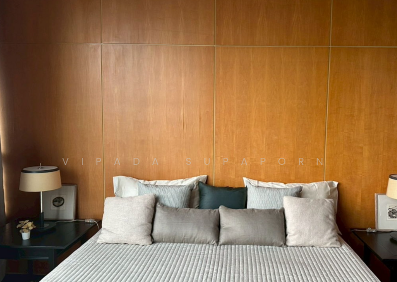 President Place, Bangkok, 975 Phloen Chit Rd, Lumphini, Pathum Wan, Bangkok, 2 Bedrooms, 140 sqm, Condo For Rent, by Vipada Supaporn, 500148097 - DDproperty.com