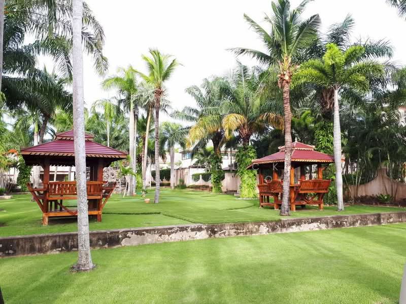 Santa Maria, Chon Buri (Pattaya), Tambon Pong, Poong, Bang Lamung (Pattaya), Chon Buri (Pattaya), 4 Bedrooms, 400 sqm, Single Detached House For Sale, by Yaowaluck Sirinapho, 500148100 - DDproperty.com