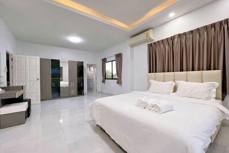 Royal View Village, Chon Buri (Pattaya), Soi Royal View Village, Nong Pru, Bang Lamung (Pattaya), Chon Buri (Pattaya), 4 Bedrooms, 220 sqm, Single Detached House For Sale, by Sirisongkran Kasemkun, 500148135 - DDproperty.com