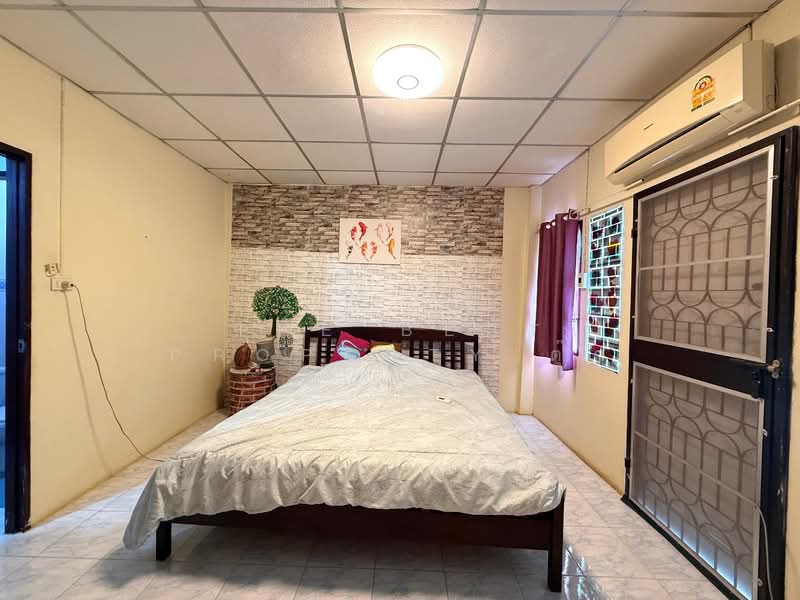 ทรัพย์ดินทอง เทพารักษ์, สมุทรปราการ, บางเมือง, เมืองสมุทรปราการ, สมุทรปราการ, 100 ตร.ม., ทาวน์เฮ้าส์ ขาย, โดย The Best Property ตุ๊ก, 500148308 - DDproperty.com