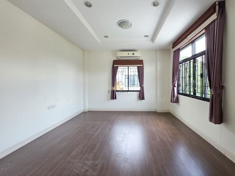 Setthasiri Wongwaen-Sukhaphiban 2, Bangkok, Serithai Road, Khan Na Yao, Khan Na Yao, Bangkok, 3 Bedrooms, 200 sqm, Single Detached House For Sale, by Janjira Polmusik, 500148334 - DDproperty.com