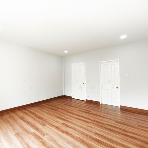 Nanthana Garden Rangsit : นันทนาการ์เด้นรังสิต, ปทุมธานี, ซอยบ้านกลาง, บ้านกลาง, เมืองปทุมธานี, ปทุมธานี, 130 ตร.ม., ทาวน์เฮ้าส์ ขาย, โดย AJHOMECENTER - คุณโต, 500148350 - DDproperty.com