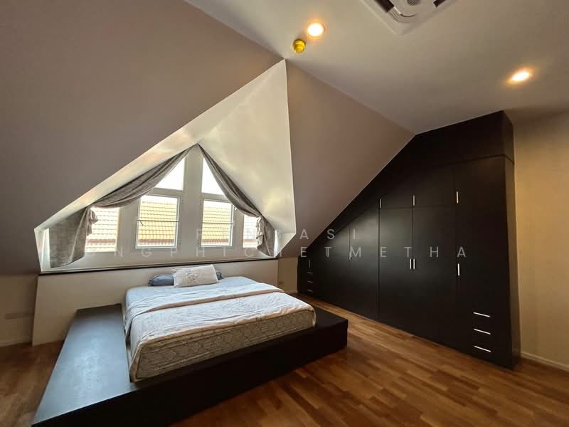 Baan Kwanta, Bangkok, 87 Sukhumvit Road, Khlong Tan Nua, Watthana, Bangkok, 4 Bedrooms, 350 sqm, Apartment For Rent, by Pensasi Ongphichetmetha, 500148370 - DDproperty.com