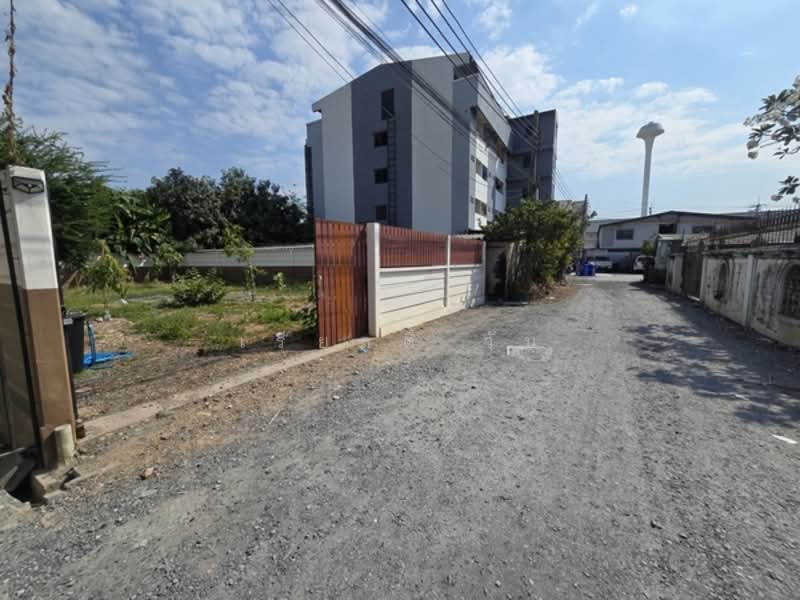 ขายที่ดินเปล่าเดินถึงรถไฟฟ้า ทำเลทอง หายาก ซ แจ้งวัฒนะ – ปากเกร็ด 38 โอกาสดีสำหรับอยู่อาศัยหรือการล, นนทบุรี, บางตลาด, ปากเกร็ด, นนทบุรี, 196 ตร.ม., ที่ดิน ขาย, โดย เรียลตี้ วัน, 500148377 - DDproperty.com