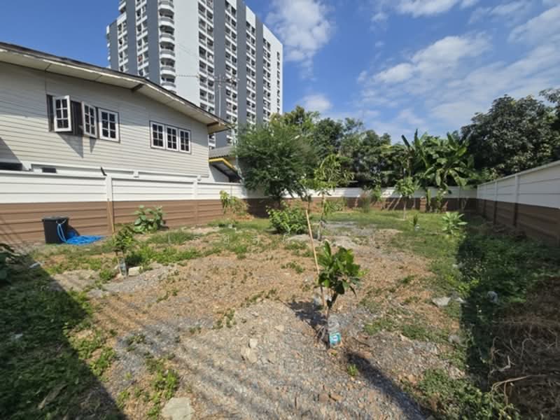 ขายที่ดินเปล่าเดินถึงรถไฟฟ้า ทำเลทอง หายาก ซ แจ้งวัฒนะ – ปากเกร็ด 38 โอกาสดีสำหรับอยู่อาศัยหรือการล, นนทบุรี, บางตลาด, ปากเกร็ด, นนทบุรี, 196 ตร.ม., ที่ดิน ขาย, โดย เรียลตี้ วัน, 500148377 - DDproperty.com