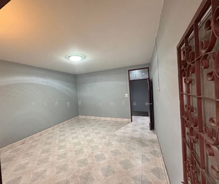 ขาย - บ้านทาวน์เฮ้าส์2ชั้น, กรุงเทพ