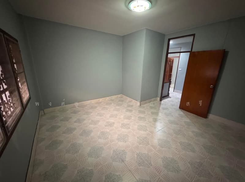 Donmueng Townhouse, Bangkok, Si Khan, Don Mueang, Bangkok, 2 Bedrooms, 99 sqm, Townhouse For Sale, by พงศ์สุธี เหลืองเสรี, 500148387 - DDproperty.com