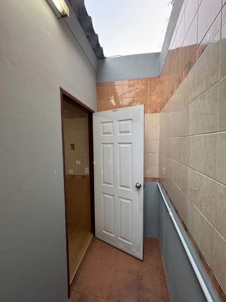 Donmueng Townhouse, Bangkok, Si Khan, Don Mueang, Bangkok, 2 Bedrooms, 99 sqm, Townhouse For Sale, by พงศ์สุธี เหลืองเสรี, 500148387 - DDproperty.com