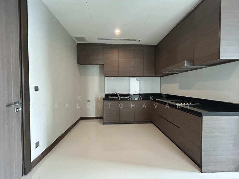 Q1 Sukhumvit, Bangkok, 1 Sukhumvit Road, Khlong Toei, Khlong Toei, Bangkok, 4 Bedrooms, 296 sqm, Condo For Sale, by Kittisak Phanlertchavarit, 500148421 - DDproperty.com