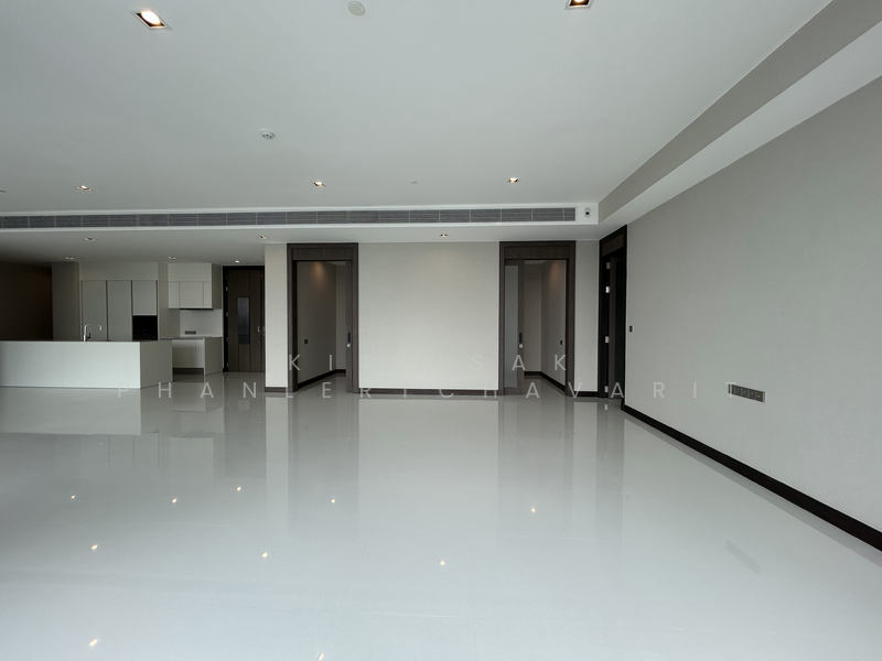 Q1 Sukhumvit, Bangkok, 1 Sukhumvit Road, Khlong Toei, Khlong Toei, Bangkok, 4 Bedrooms, 296 sqm, Condo For Sale, by Kittisak Phanlertchavarit, 500148421 - DDproperty.com