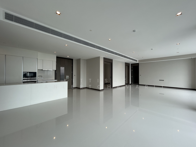 Q1 Sukhumvit, Bangkok, 1 Sukhumvit Road, Khlong Toei, Khlong Toei, Bangkok, 4 Bedrooms, 296 sqm, Condo For Sale, by Kittisak Phanlertchavarit, 500148421 - DDproperty.com