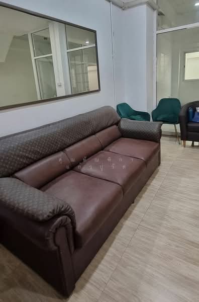 ให้เช่าทาวน์โฮม 3ชั้น ถ.สุขุมวิท44ใกล้รถไฟฟ้า, Bangkok, Bang Chak, Phra Khanong, Bangkok, 5 Bedrooms, 530 sqm, Townhouse For Rent, by ทัณฑิกา แก้วปู่วัด, 500148431 - DDproperty.com