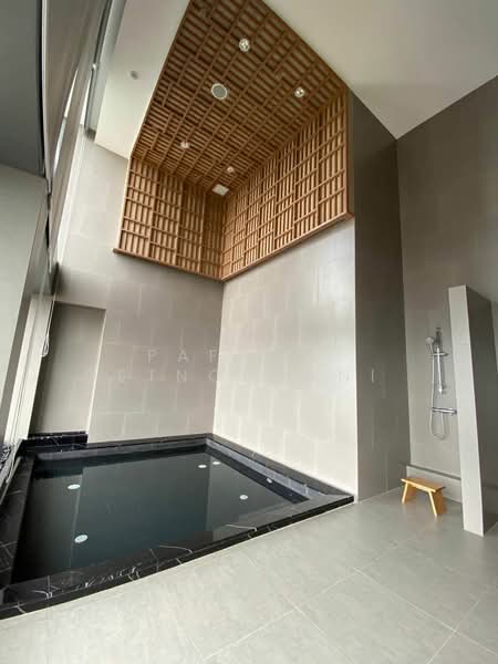 The Esse at Singha Complex, Bangkok, 1788 New Petchaburi Rd, Khlongtoei Nua, Watthana, Bangkok, 2 Bedrooms, 77 sqm, Condo For Rent, by Pafhun  Detnopmani , 500148435 - DDproperty.com