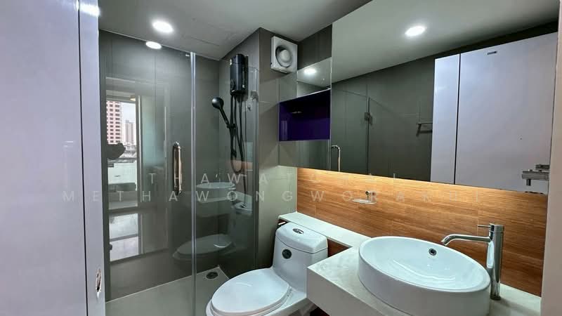 Chateau In Town Phaholyothin 11, Bangkok, Phaholyothin, Samsen Nai, Phaya Thai, Bangkok, 2 Bedrooms, 41 sqm, Condo For Rent, by Thawatchai Methawongworakul, 500148487 - DDproperty.com