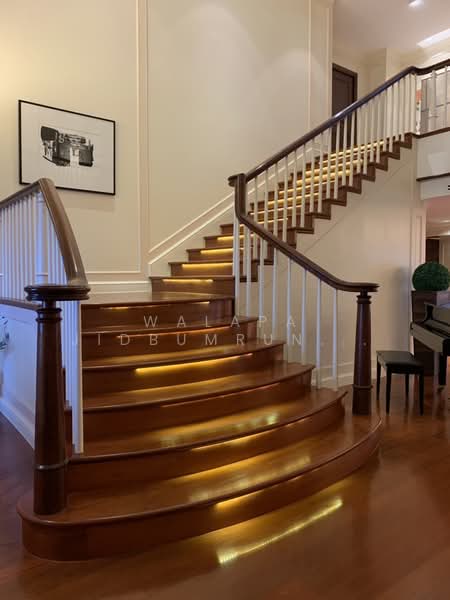 Las Colinas : ลาส โคลินาส, กรุงเทพ, ถนนสุขุมวิท 21, คลองเตยเหนือ, วัฒนา, กรุงเทพ, 700 ตร.ม., คอนโด ขาย, โดย Walapa Jidbumrungsakun, 500148515 - DDproperty.com