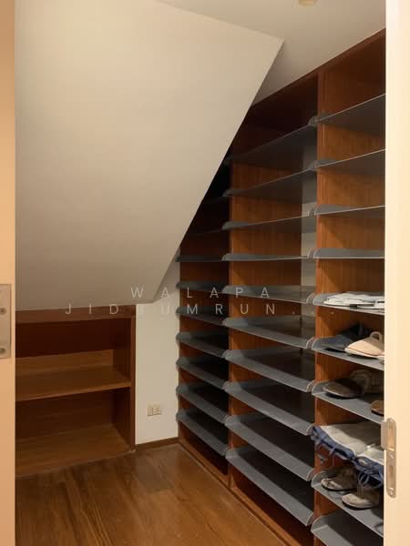 Las Colinas : ลาส โคลินาส, กรุงเทพ, ถนนสุขุมวิท 21, คลองเตยเหนือ, วัฒนา, กรุงเทพ, 700 ตร.ม., คอนโด ขาย, โดย Walapa Jidbumrungsakun, 500148515 - DDproperty.com