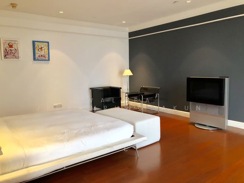 Las Colinas, Bangkok, Sukhumvit 21 Road, Khlongtoei Nua, Watthana, Bangkok, 4 Bedrooms, 700 sqm, Condo For Sale, by Walapa Jidbumrungsakun, 500148515 - DDproperty.com