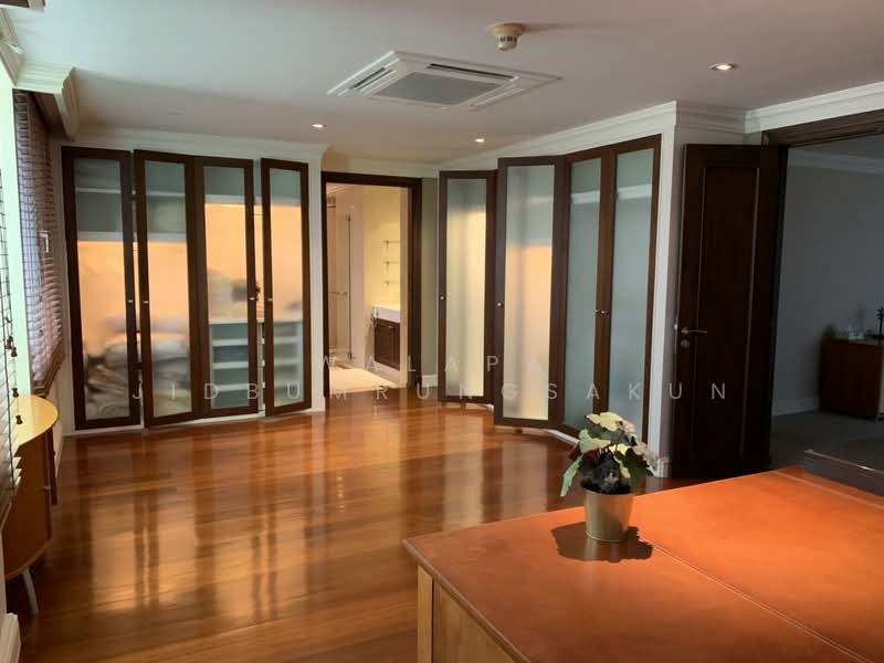 Las Colinas, Bangkok, Sukhumvit 21 Road, Khlongtoei Nua, Watthana, Bangkok, 4 Bedrooms, 700 sqm, Condo For Sale, by Walapa Jidbumrungsakun, 500148515 - DDproperty.com