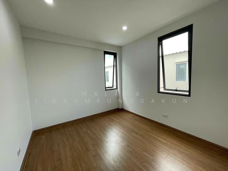 Baan Klang Muang The Edition Sukhumvit-Onnut, Bangkok, Soi On Nut, Prawet, Prawet, Bangkok, 3 Bedrooms, 153 sqm, Semi-Detached House (Twin House) For Sale, by Walapa Jidbumrungsakun, 500148526 - DDproperty.com