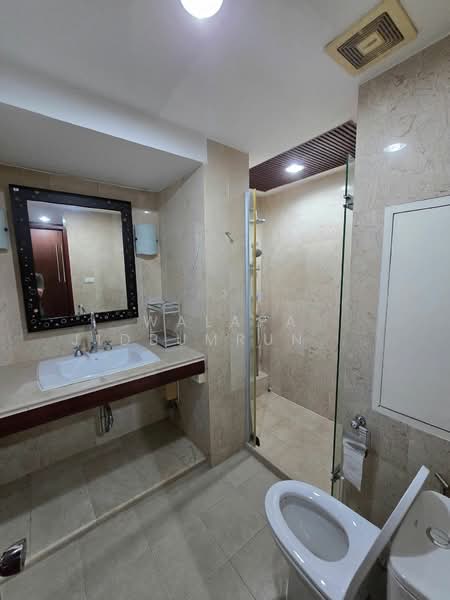 Tai Ping Towers, Bangkok, 582 Soi Sukhumvit 63, Khlong Tan Nua, Watthana, Bangkok, 2 Bedrooms, 130 sqm, Condo For Rent, by Walapa Jidbumrungsakun, 500148533 - DDproperty.com