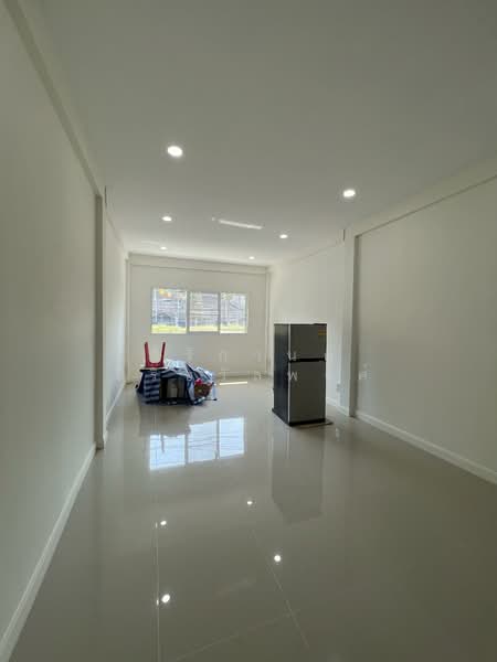 อาคารพาณิชย์ ถนนเจริญนคร, Bangkok, เจริญนคร, Khlong Ton Sai, Khlong San, Bangkok, , 150 sqm, Shophouse For Rent, by Sireekan Sirichawanphong, 500148550 - DDproperty.com