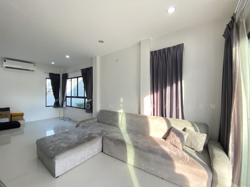 Sammakorn Chaiyapruek-Wongwaen 2, Nonthaburi, Lam Pho Rroad, Lam Pho, Bang Bua Thong, Nonthaburi, 3 Bedrooms, 138 sqm, Single Detached House For Rent, by Supaporn Sekajarn, 500148555 - DDproperty.com